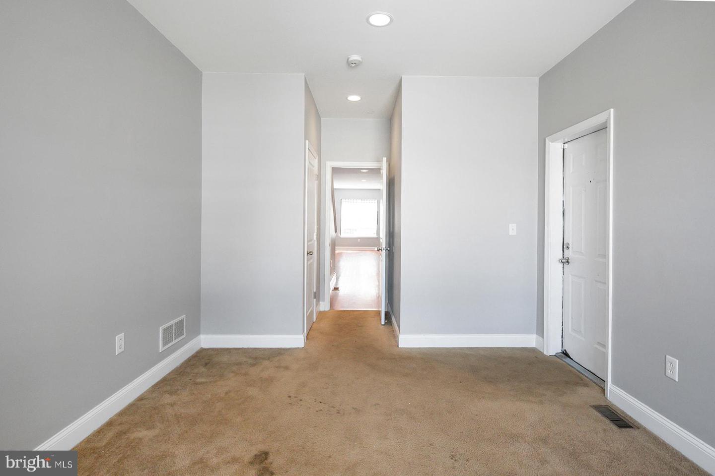 1940 N Gratz St #1 Property Photo 21