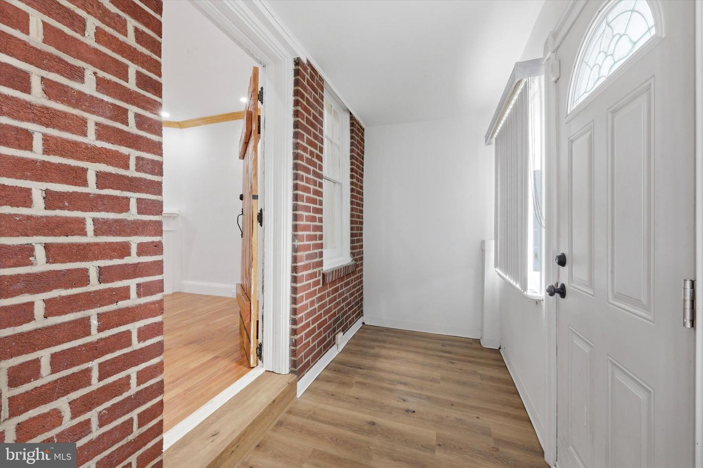2312 S Bonsall St Property Photo 2