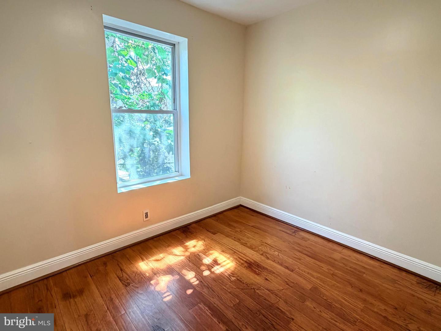 2122 Mcclellan St Property Photo 8