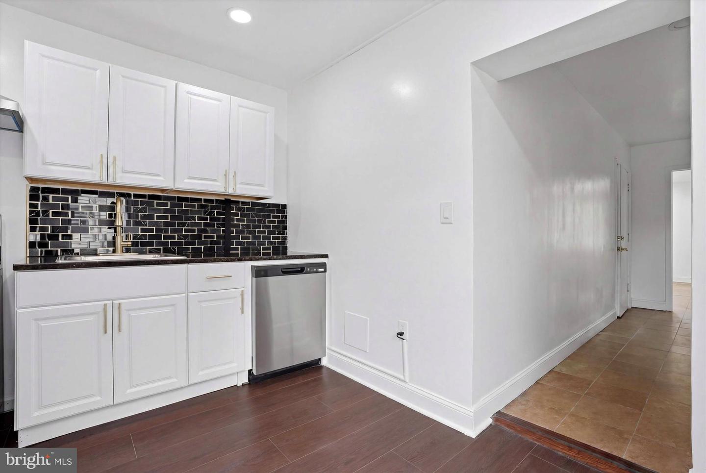 250 E Girard Ave #1 Property Photo 2