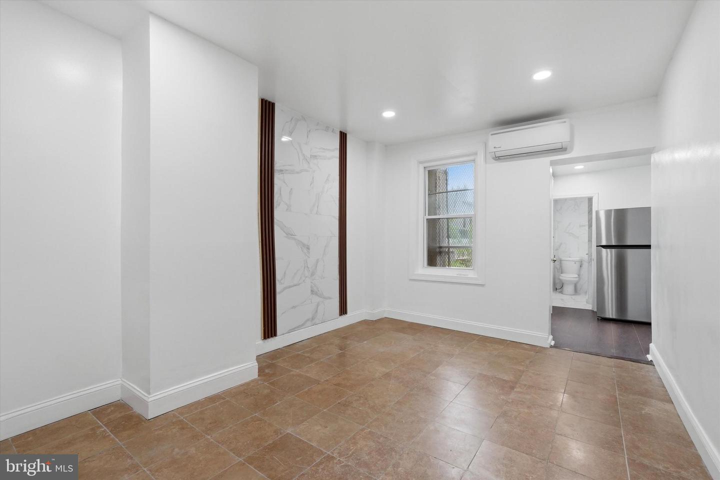 250 E Girard Ave #1 Property Photo 6