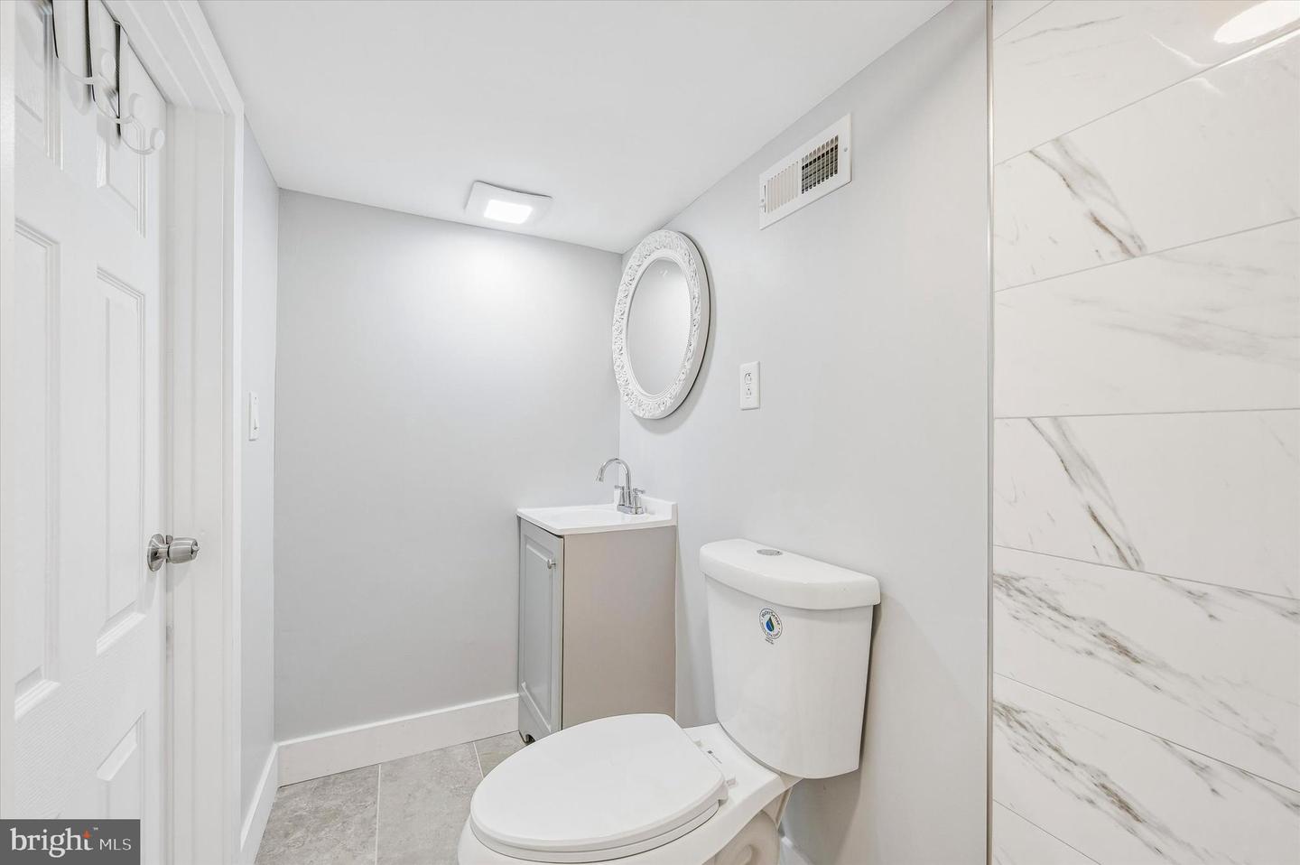 1940 S Lambert Street Property Photo 14