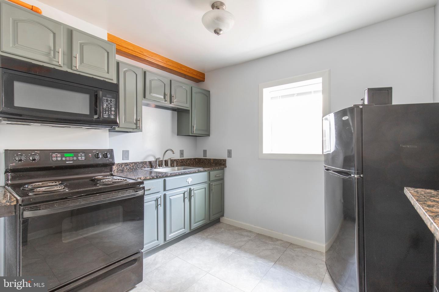507-09 W Girard Ave #3r Property Photo 5