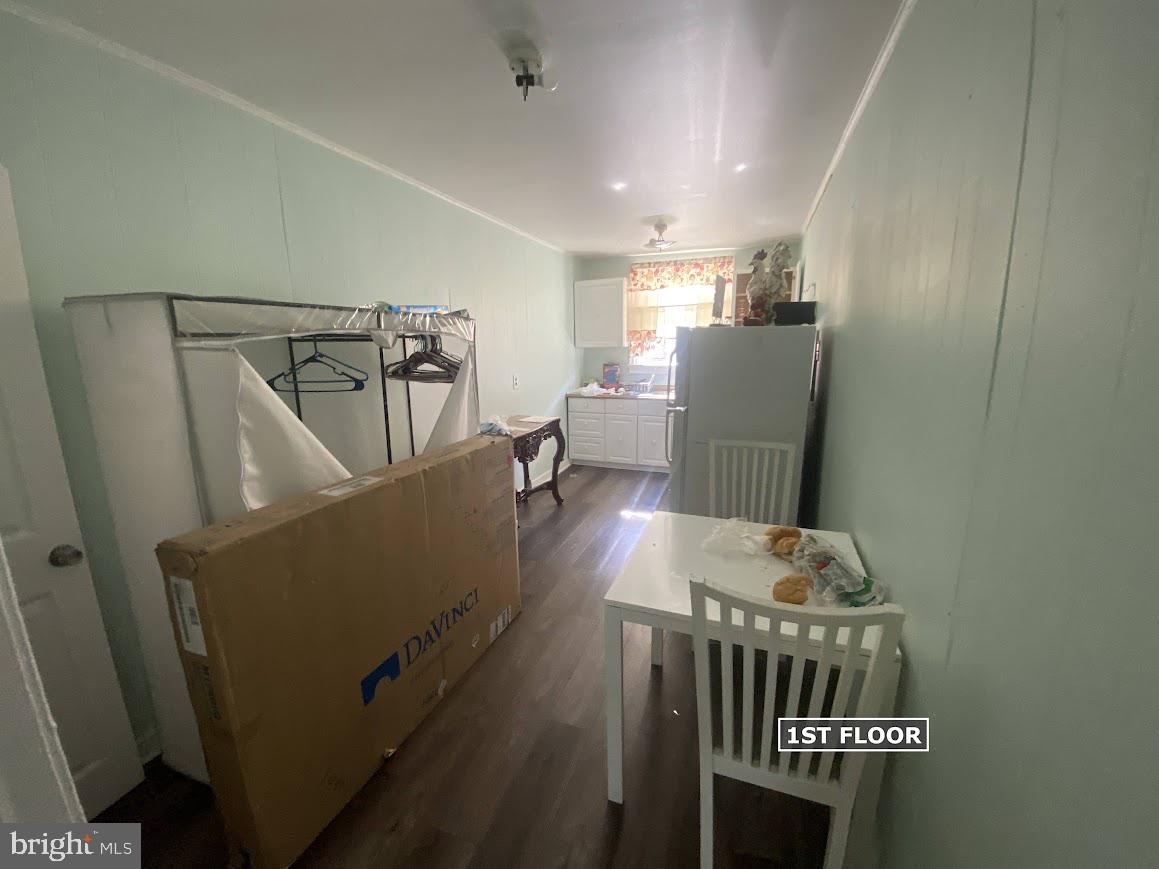 1450 Benner St Property Photo 3