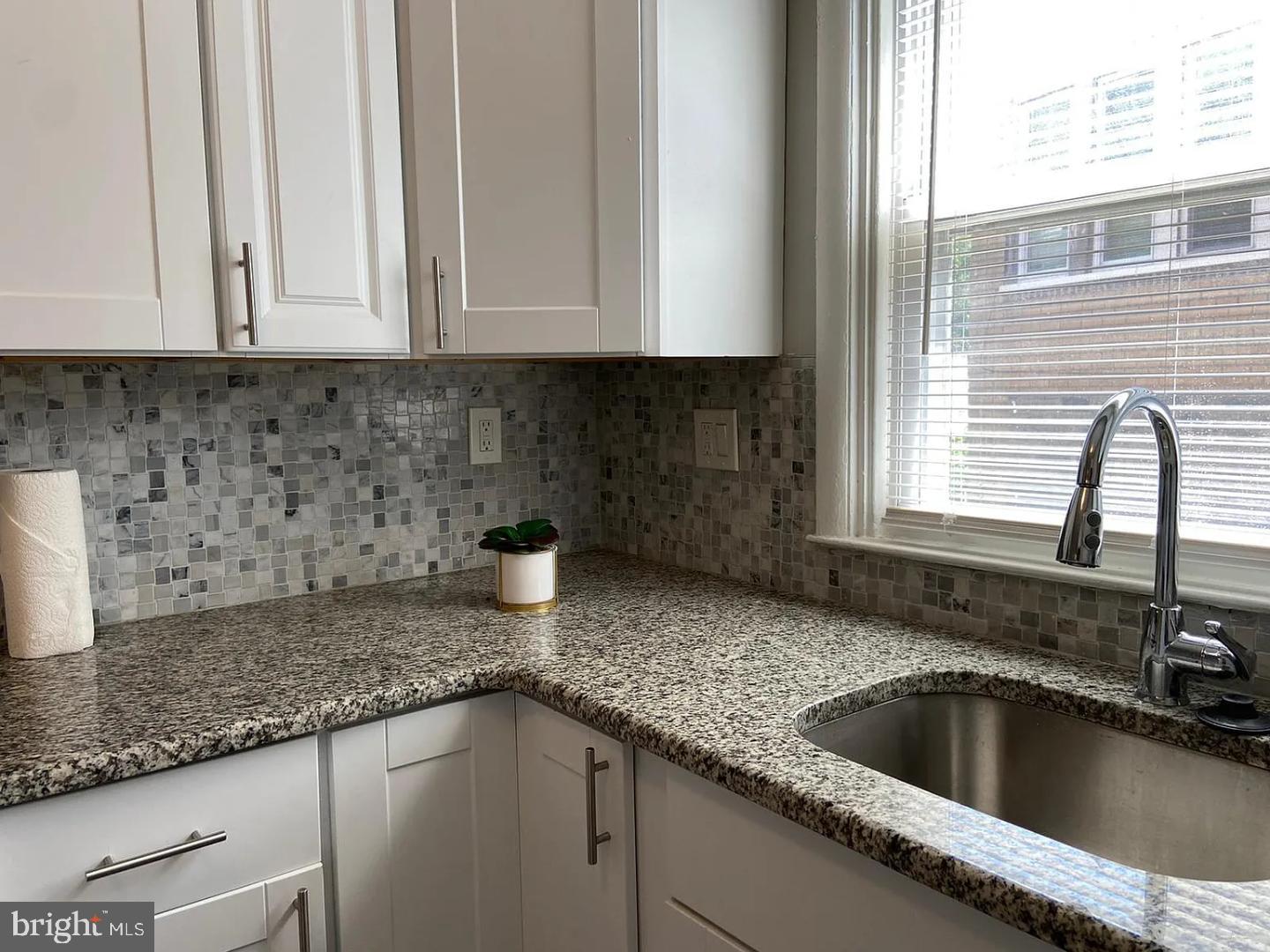 5050 Rorer St Property Photo 3
