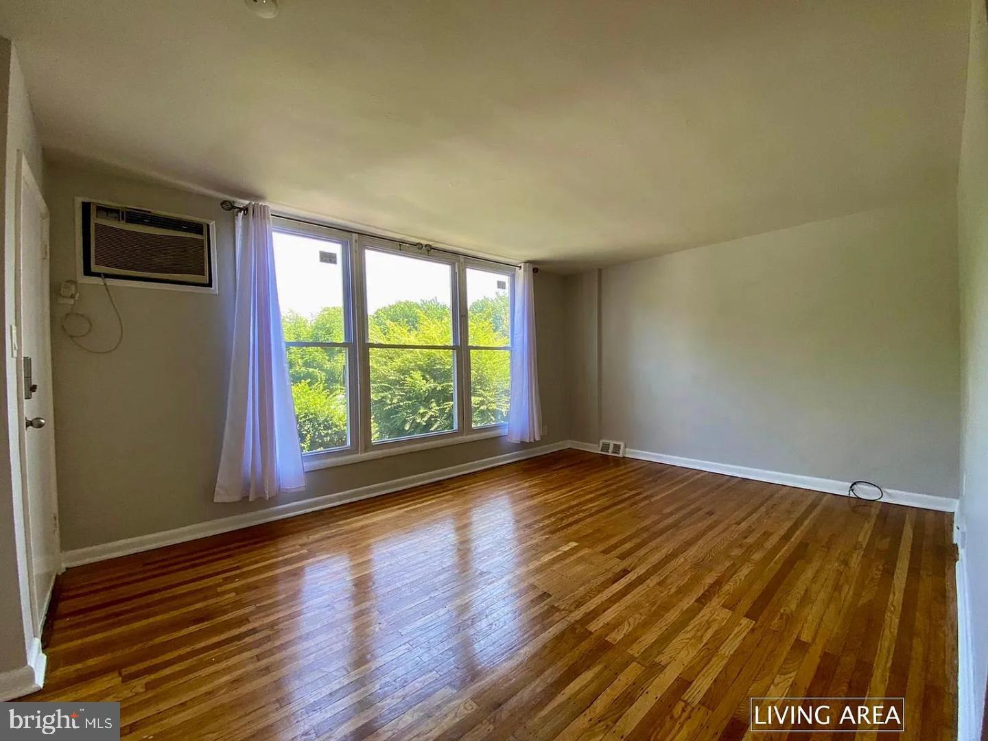5050 Rorer St Property Photo 7