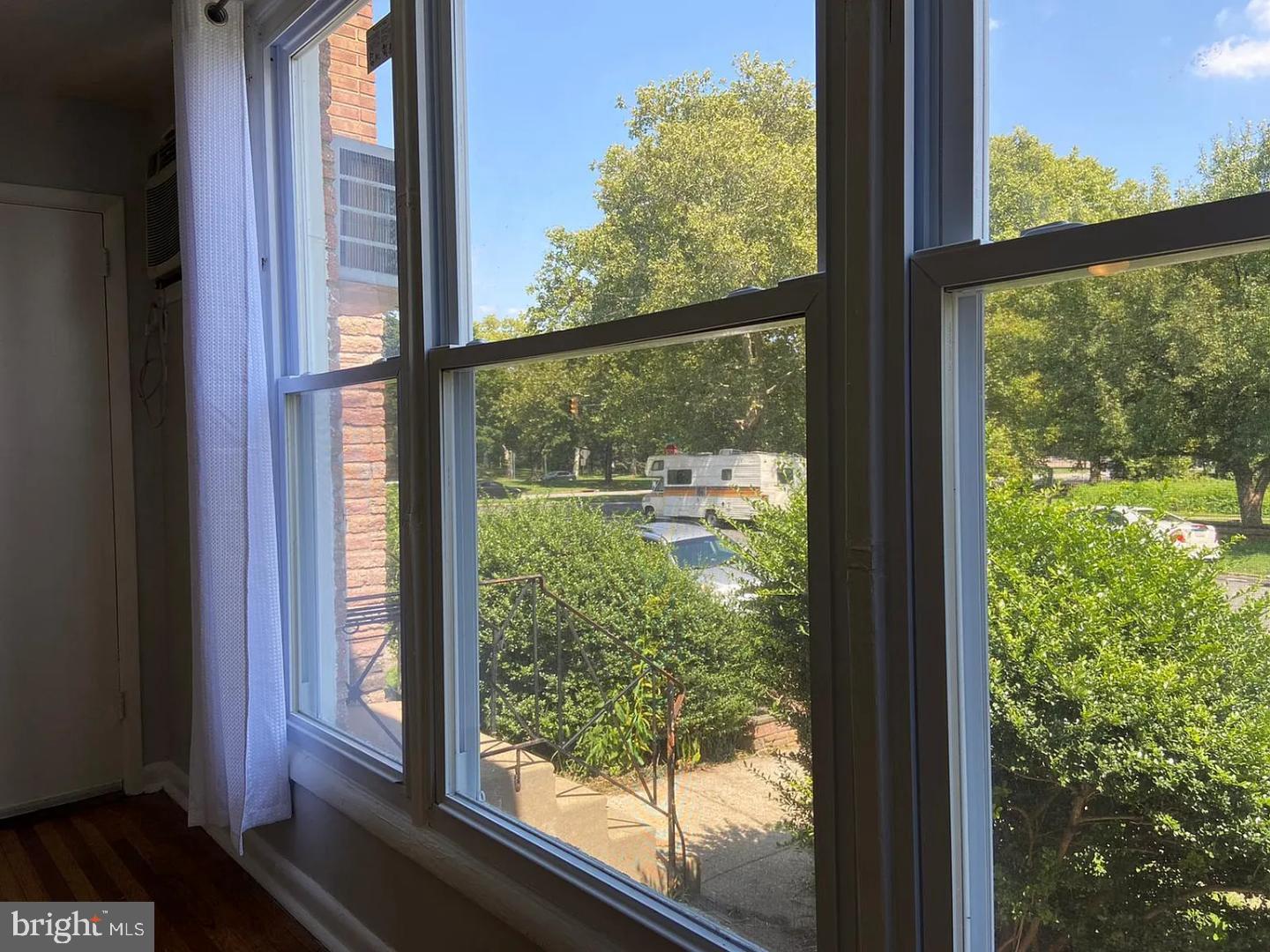 5050 Rorer St Property Photo 8