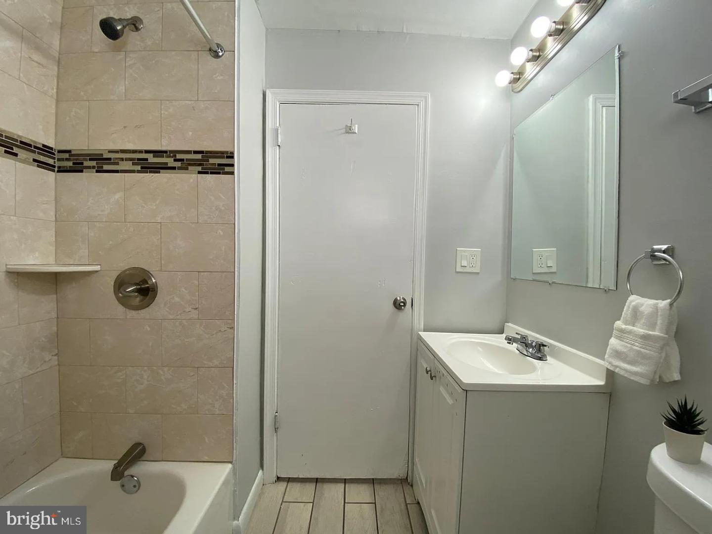 5050 Rorer St Property Photo 15