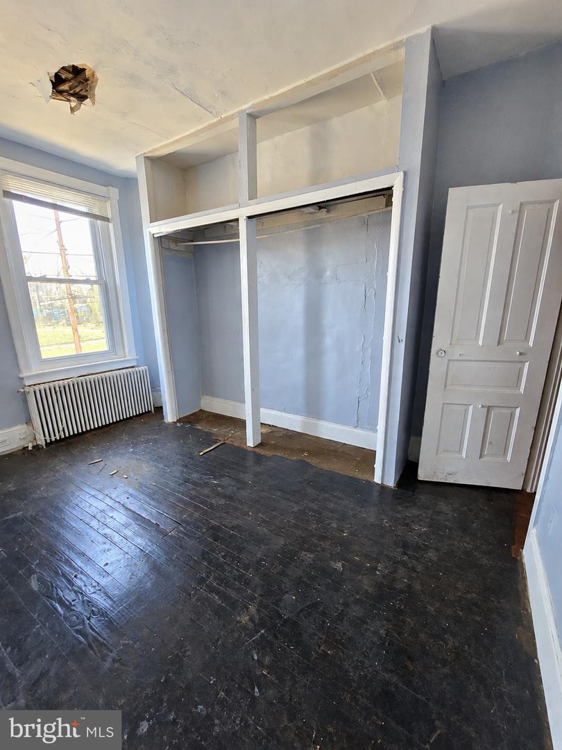 7030 Woodland Ave Property Photo 8