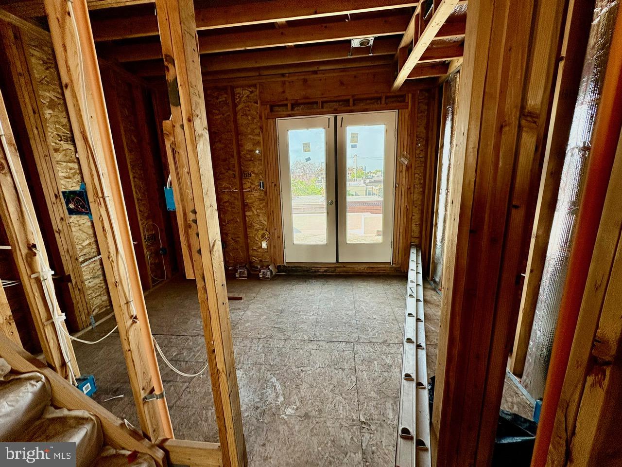 634 Watkins St Property Photo 9