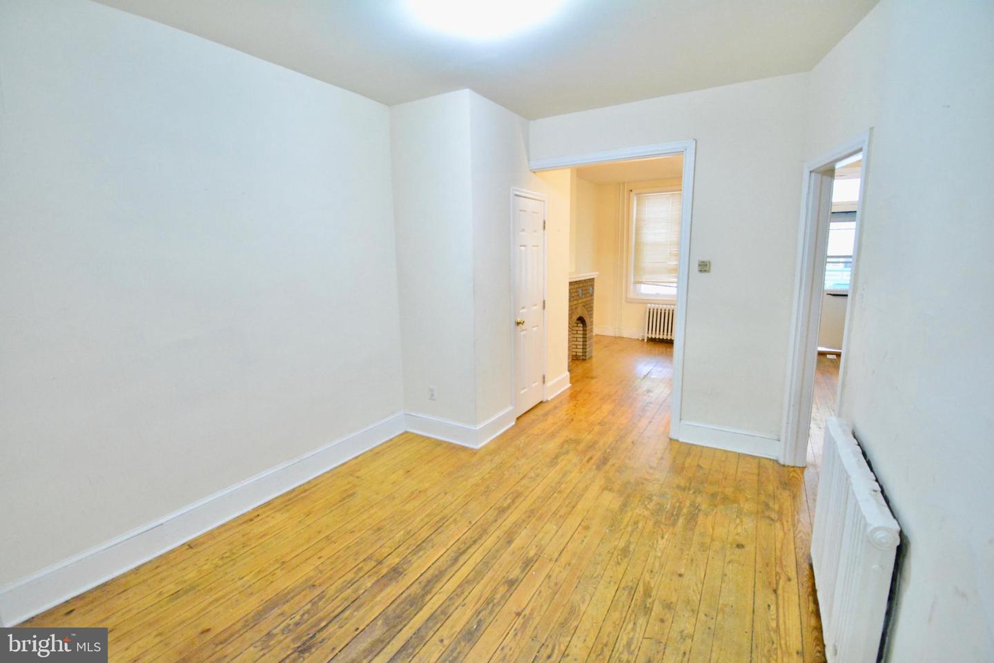 3690 Eveline St Property Photo 6