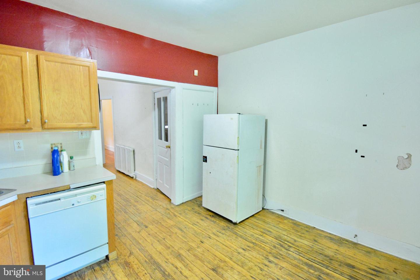 3690 Eveline St Property Photo 10