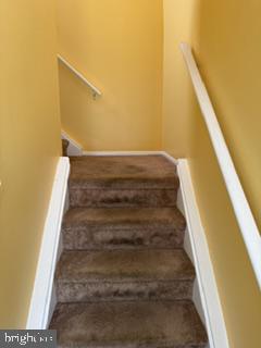 229 E Price St Property Photo 4