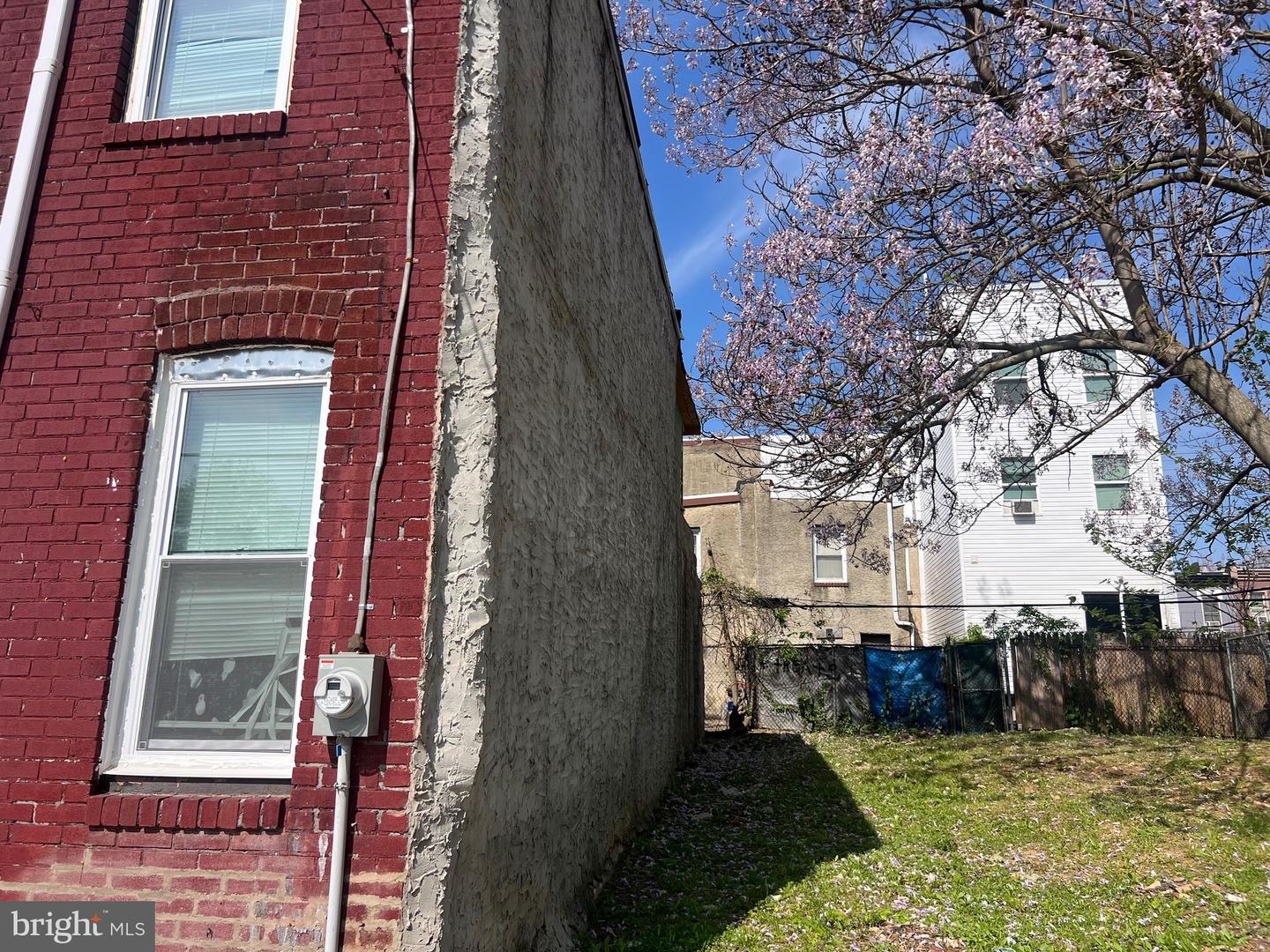 2536 N Warnock St Property Photo 20