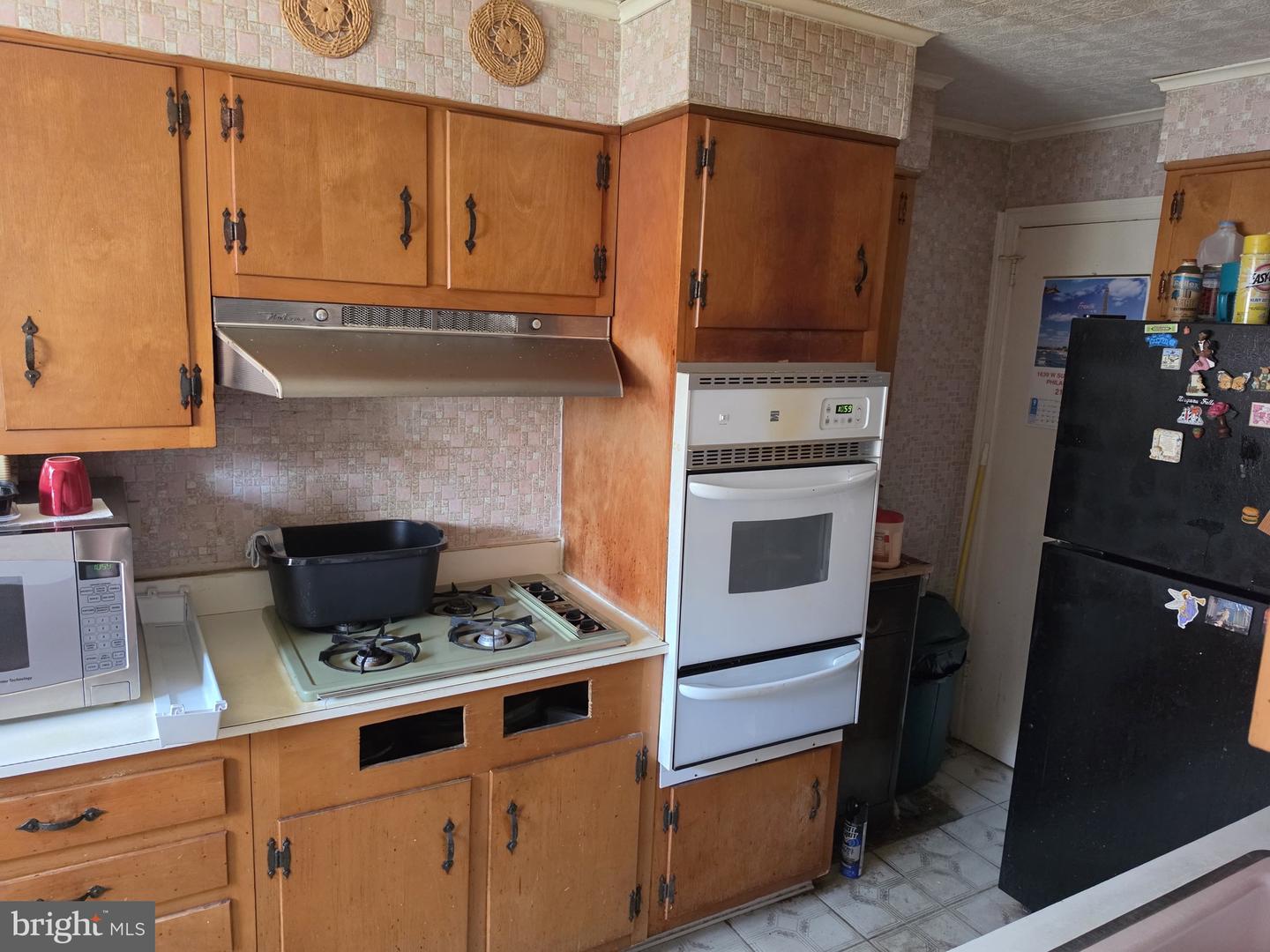 8411 Thouron Ave Property Photo 3