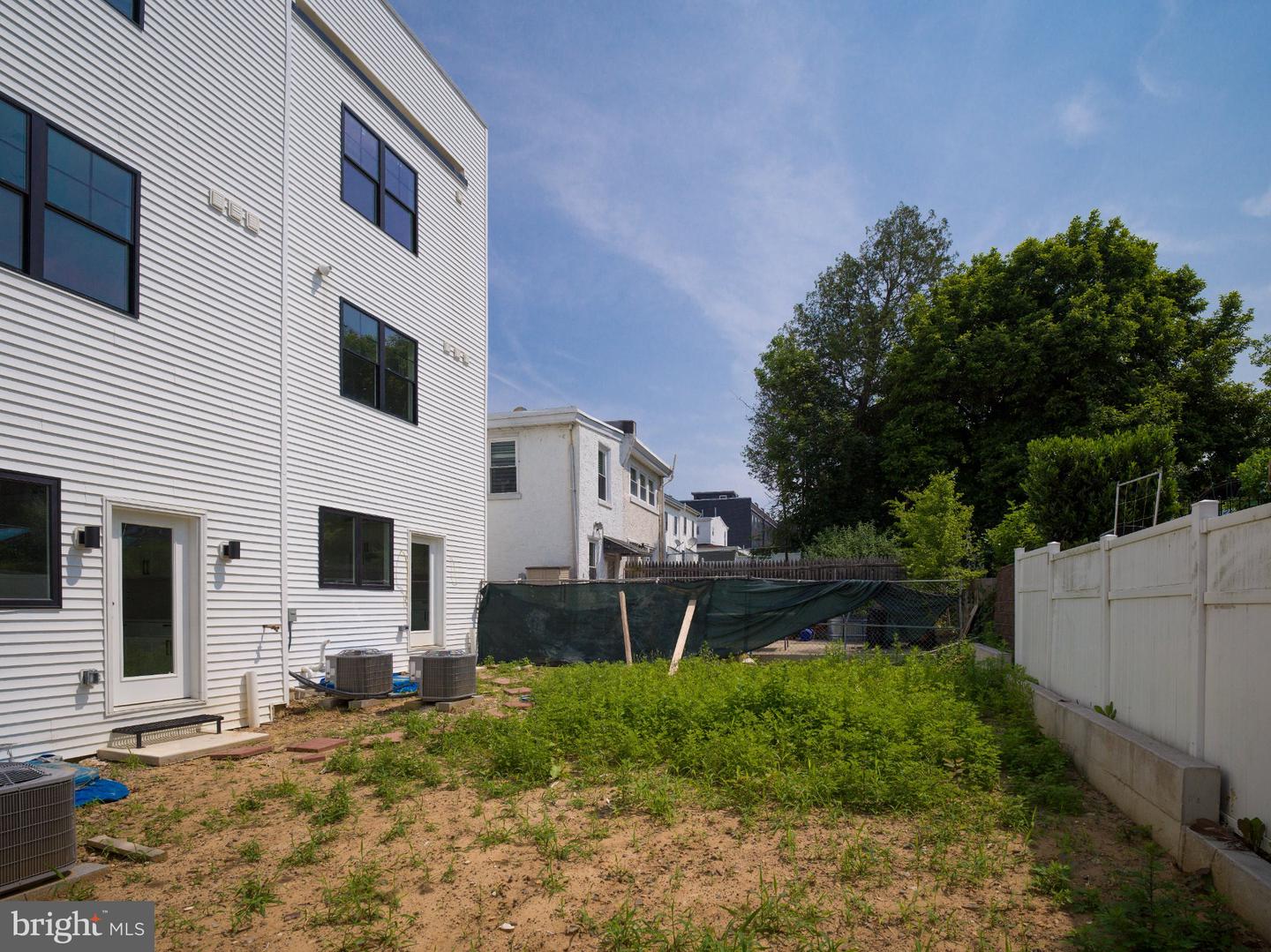 303 Fountain St Property Photo 12