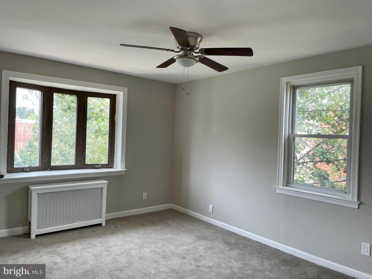 1614 Elaine St Property Photo 10