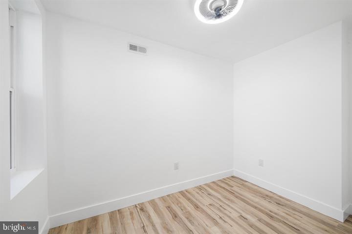 2243 Dickinson St Property Photo 27