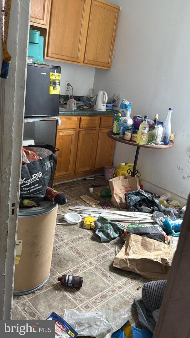 2018 W Ontario St Property Photo 16