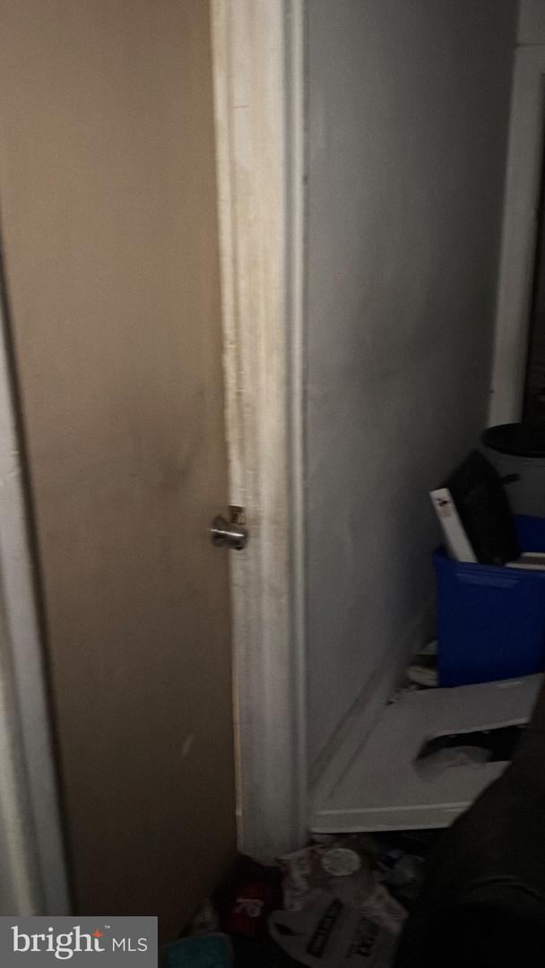2018 W Ontario St Property Photo 18