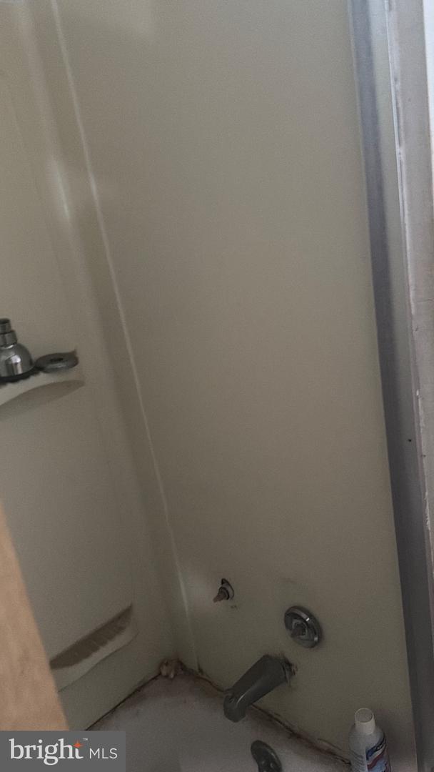 2018 W Ontario St Property Photo 21