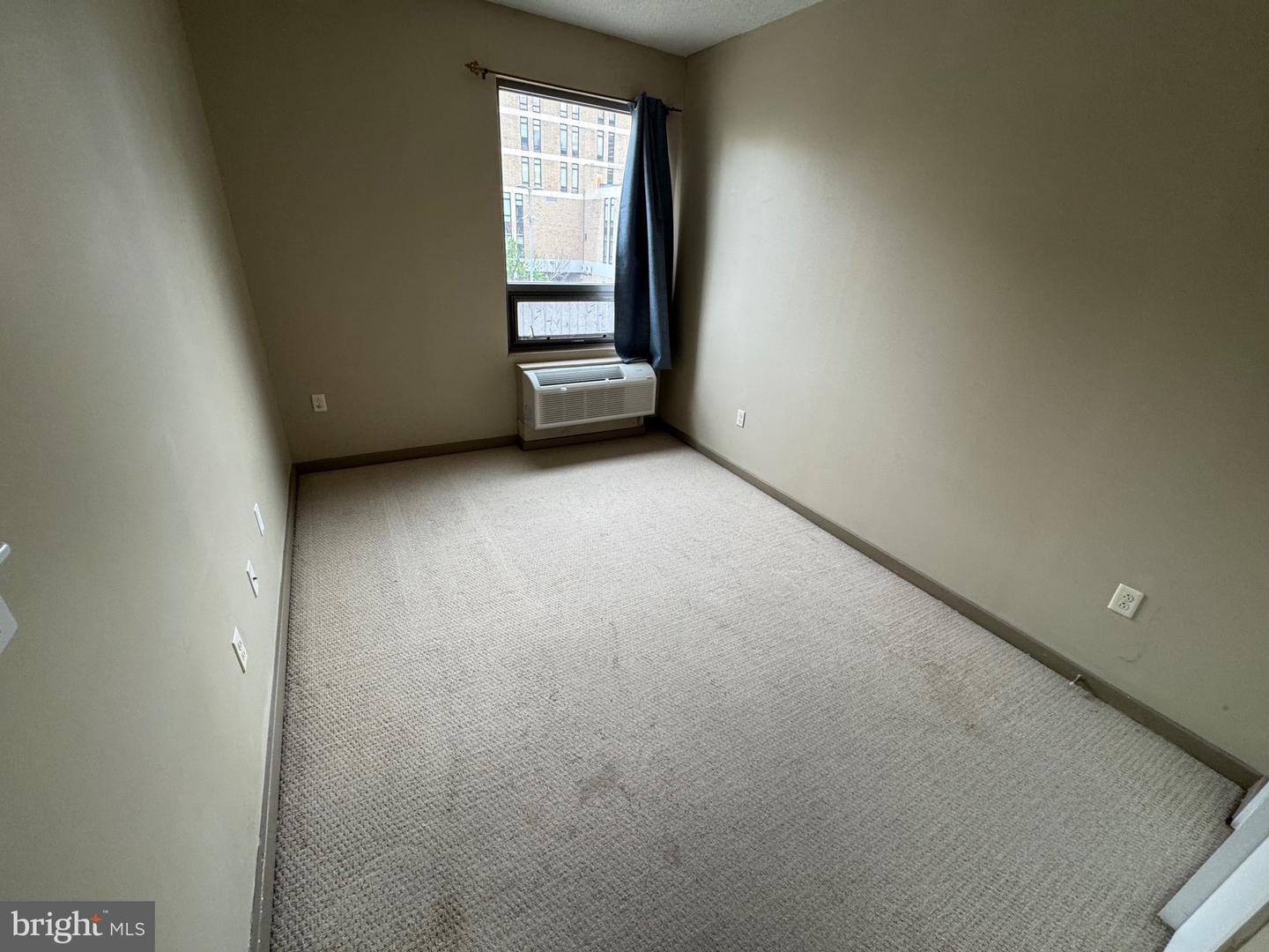 815 Arch St #208 Property Photo 21