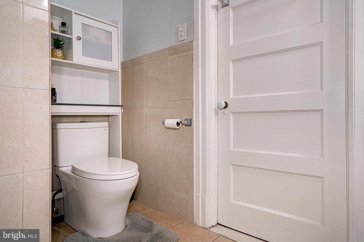 250 S 13th St #1f Property Photo 18