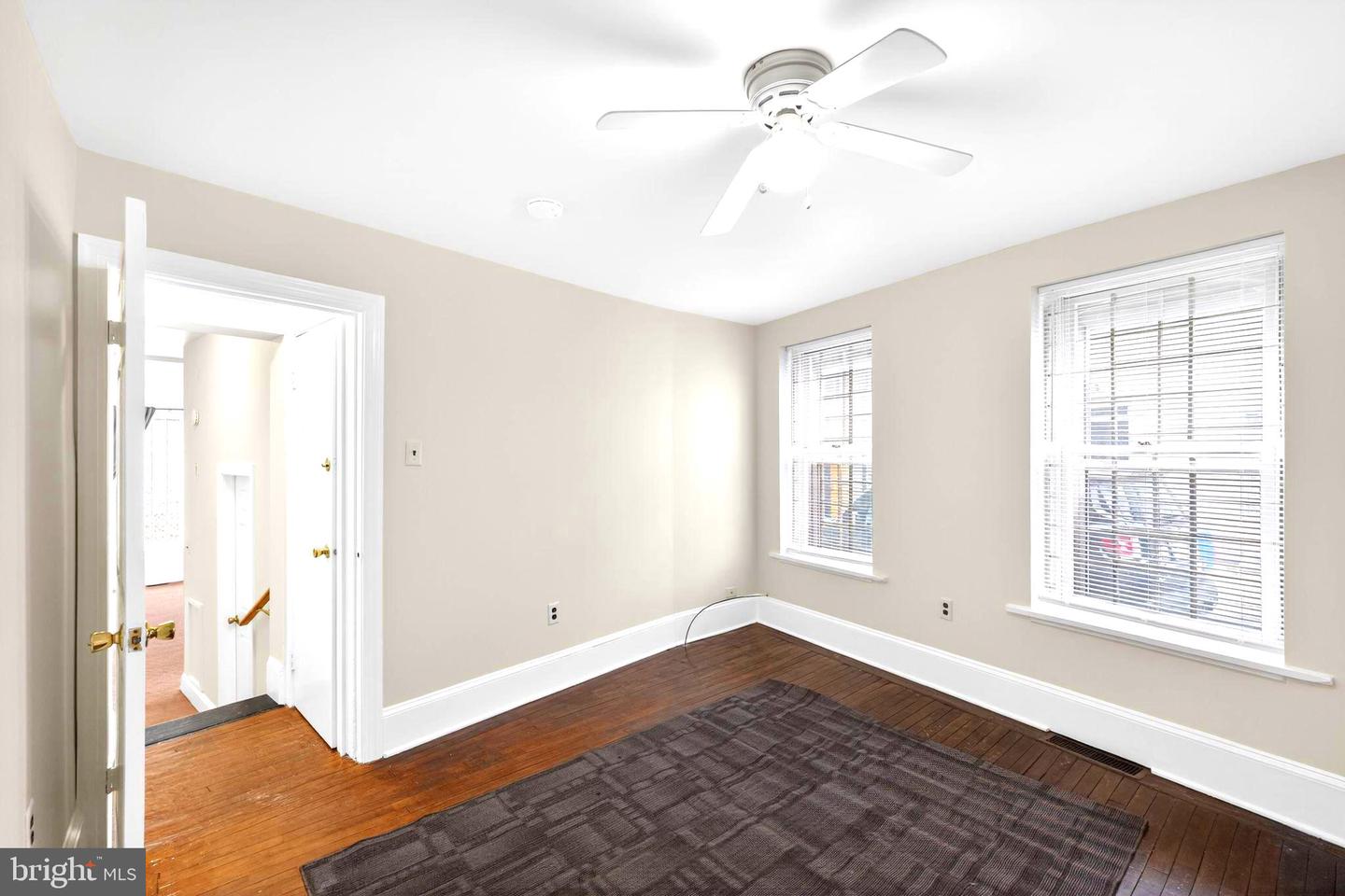 4417 Baker St Property Photo 11