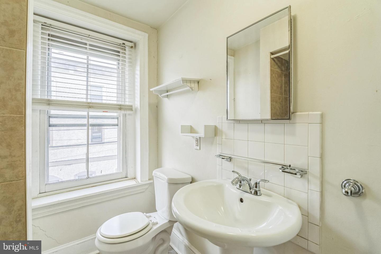 4417 Baker St Property Photo 22