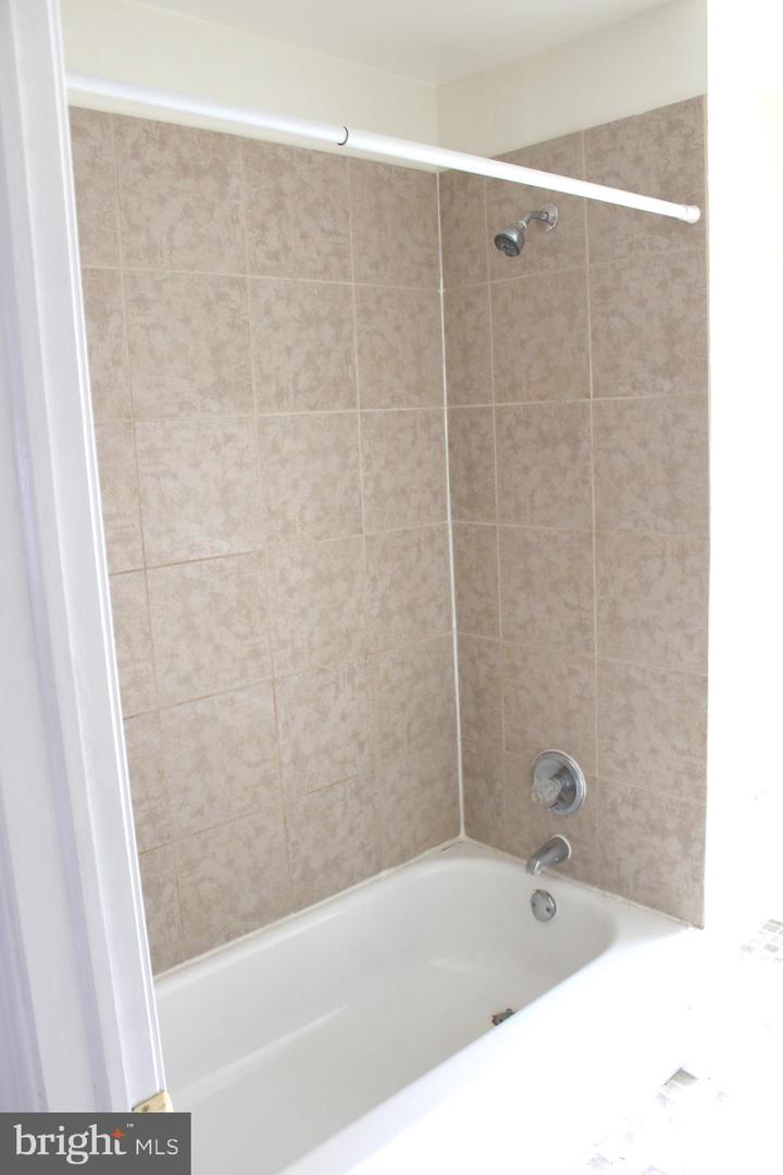 4417 Baker St Property Photo 38