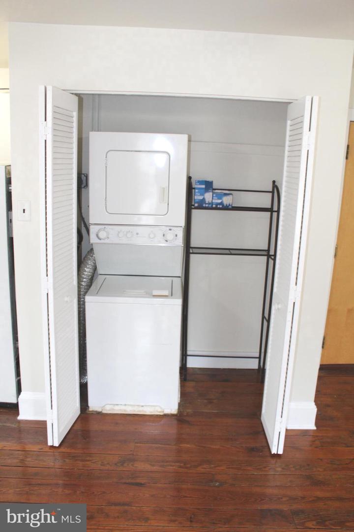 4417 Baker St Property Photo 43