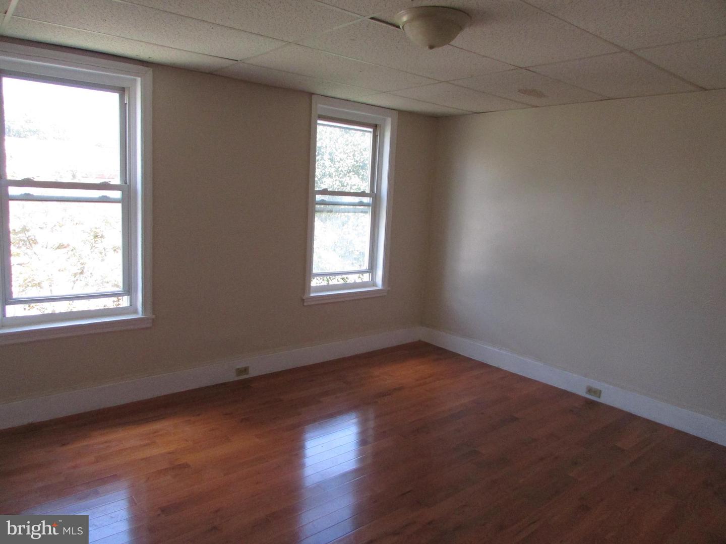 3440 W Allegheny Ave Property Photo 5