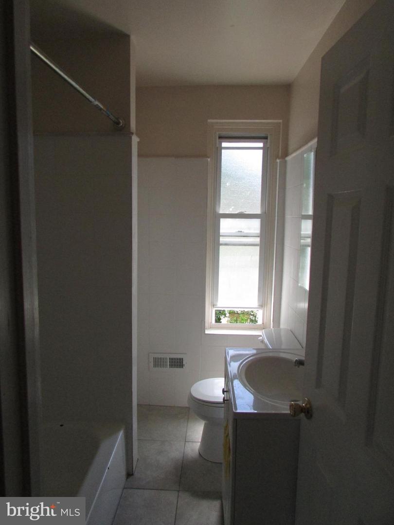 3440 W Allegheny Ave Property Photo 7