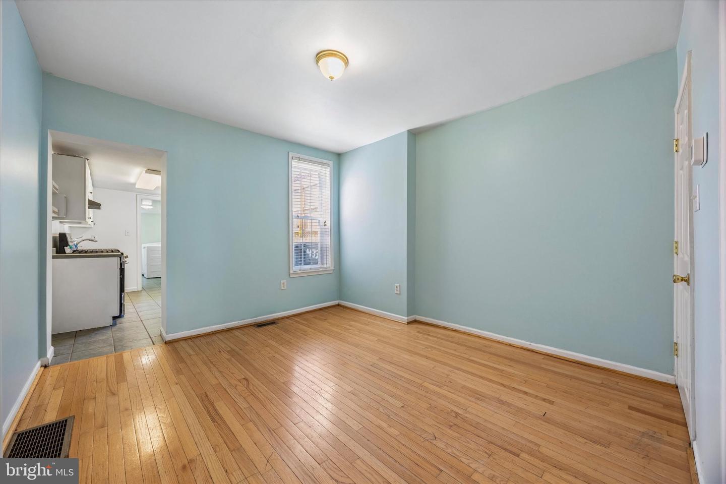 4334 Fleming St Property Photo 8
