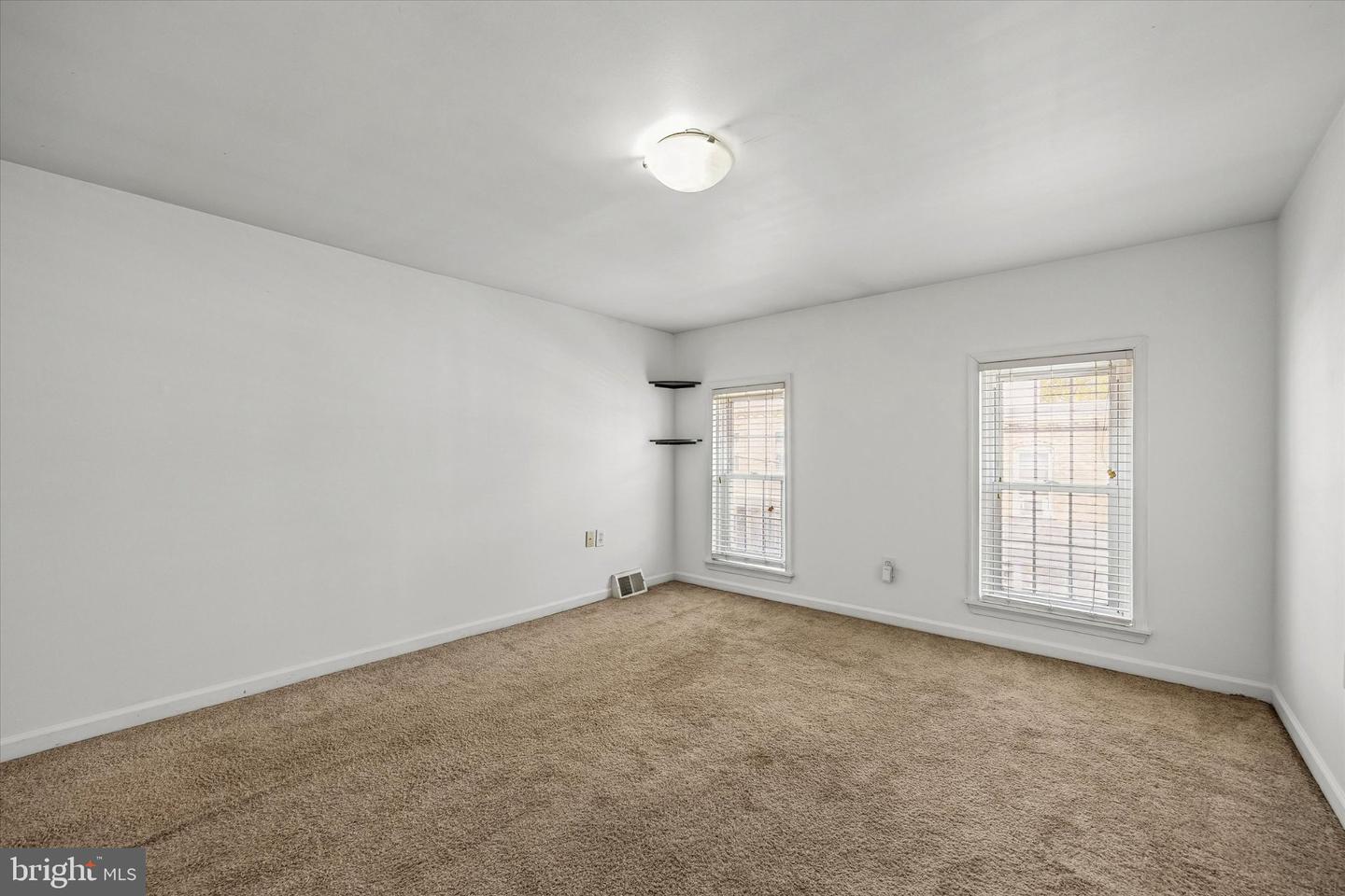 4334 Fleming St Property Photo 13