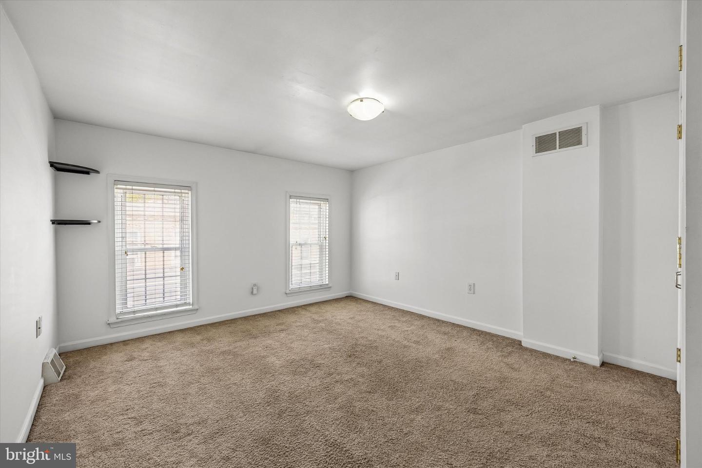 4334 Fleming St Property Photo 14