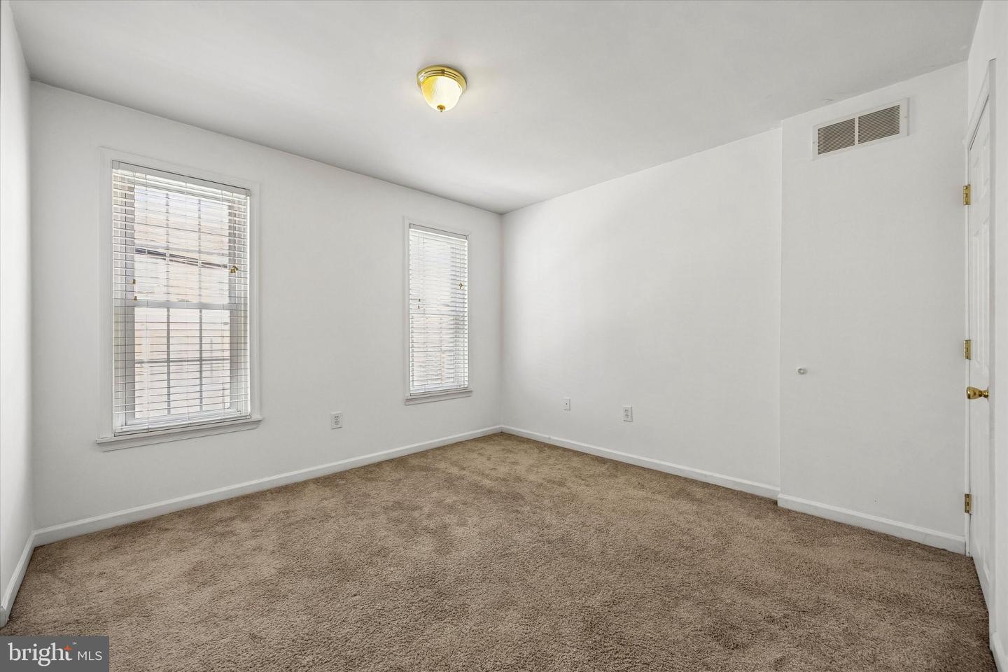4334 Fleming St Property Photo 19