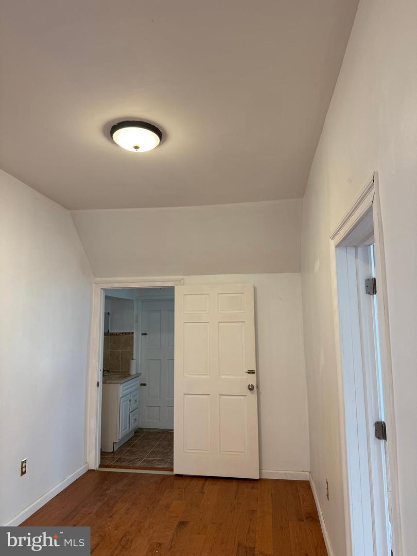 301 W Olney Ave Property Photo 15
