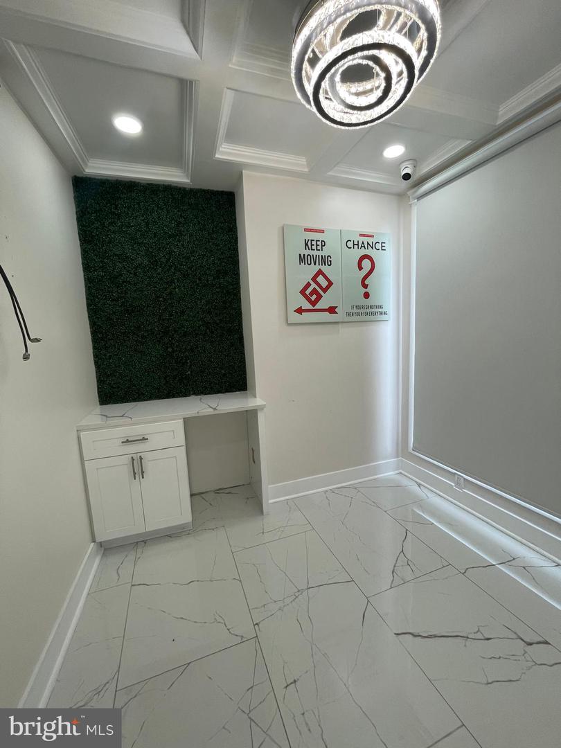 1323 Lindley Ave #unit 2 Property Photo 14