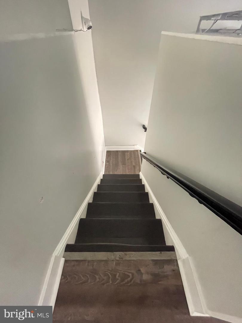 1323 Lindley Ave #unit 2 Property Photo 19