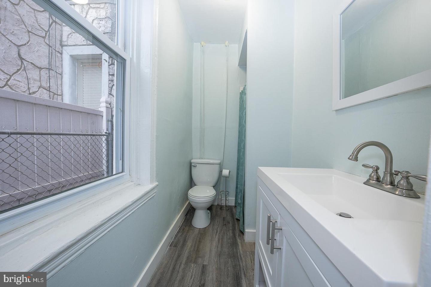 1645 Ellsworth St Property Photo 8