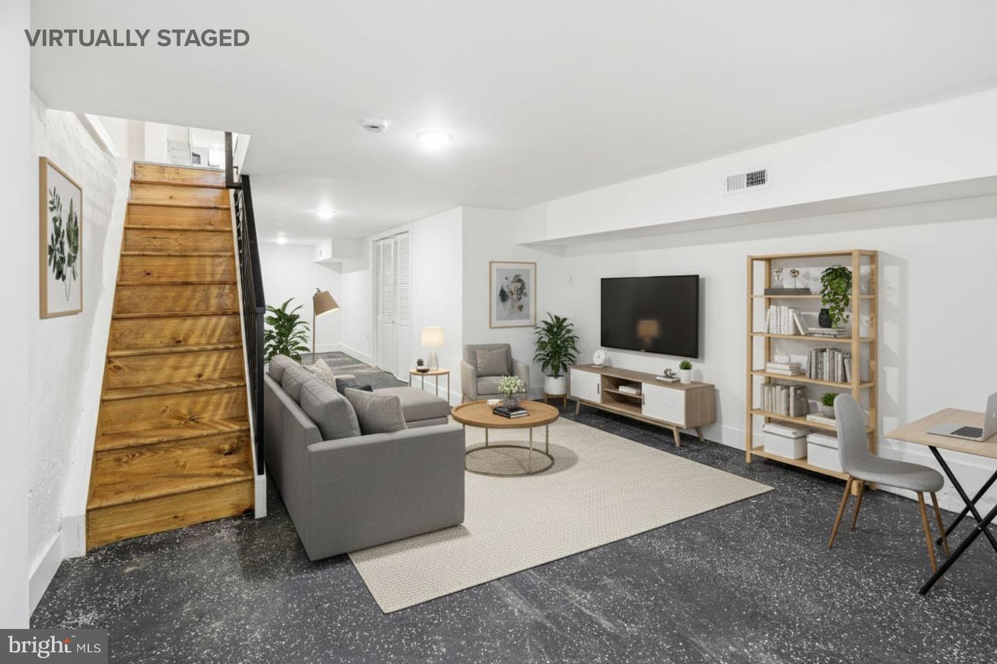 5817 Walnut St Property Photo 15