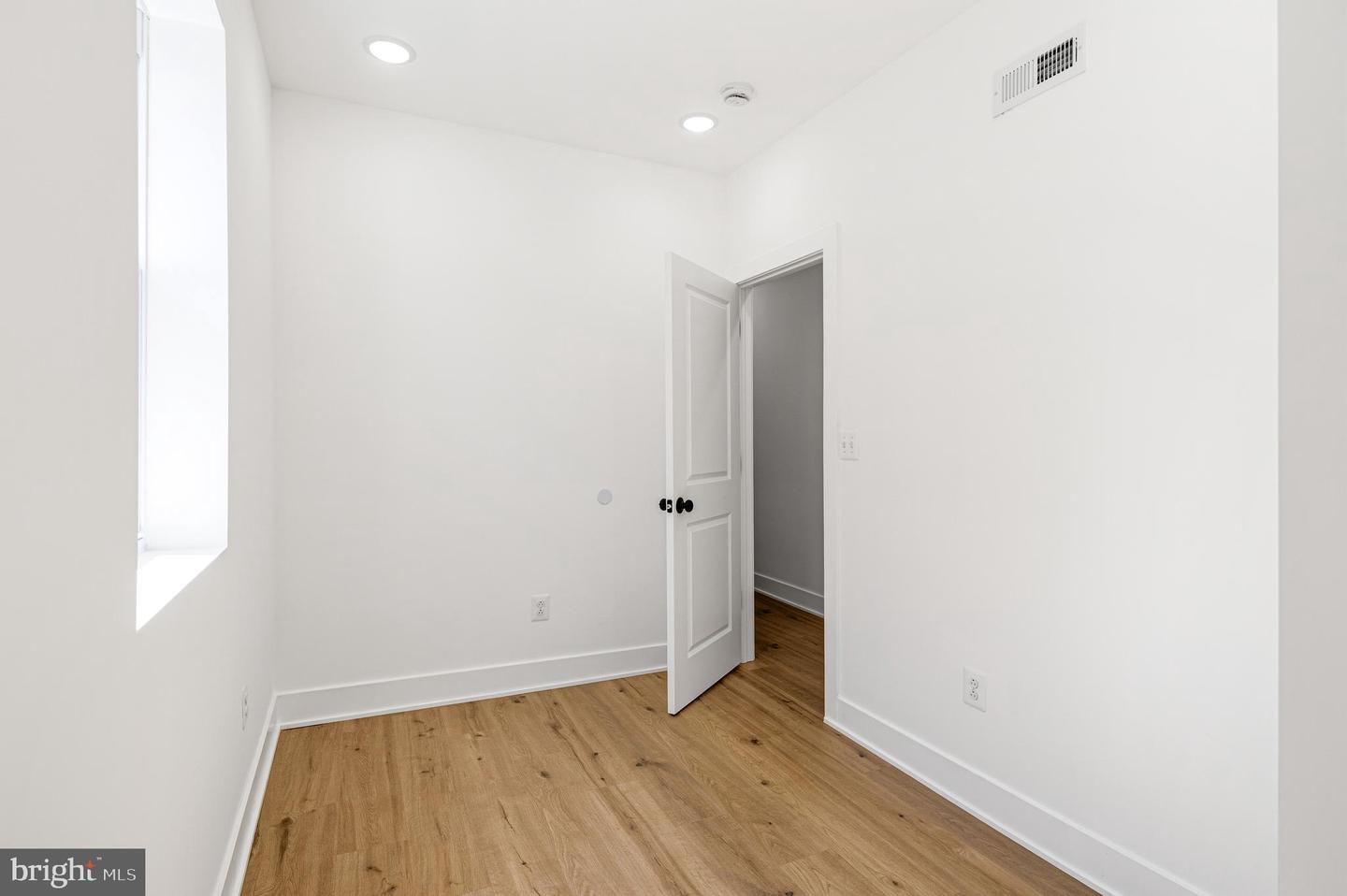 5817 Walnut St Property Photo 20
