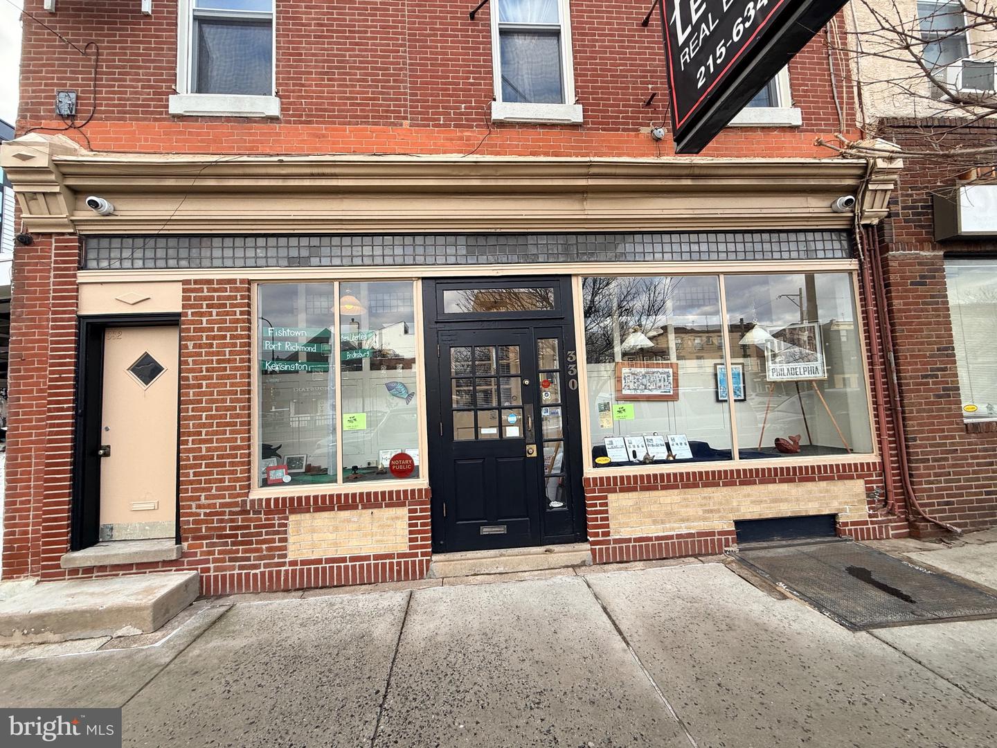 330-32 E Girard Ave Property Photo 2