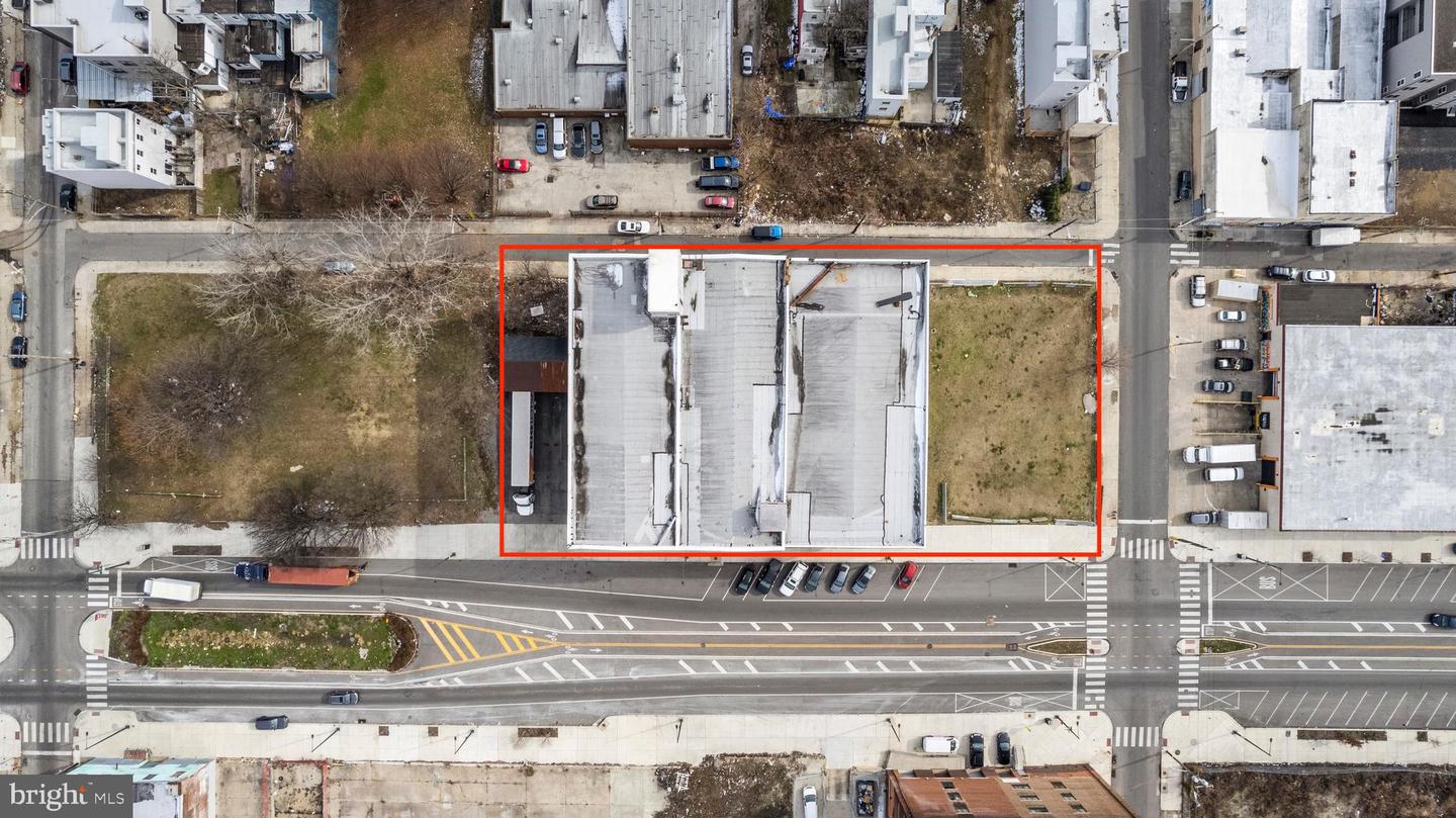 2401-23 N American St Property Photo 3