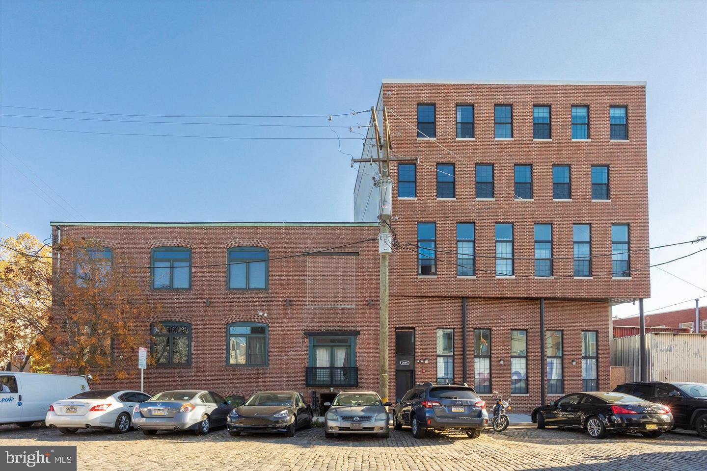 2045-49 Trenton Ave Property Photo 1