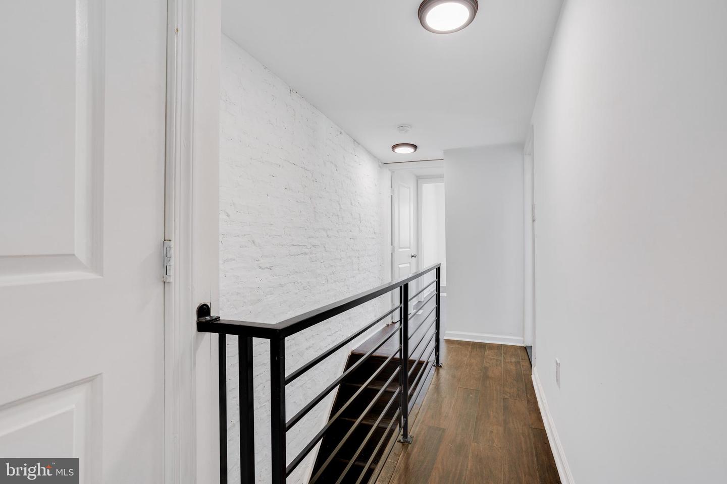 2633 Braddock St Property Photo 18