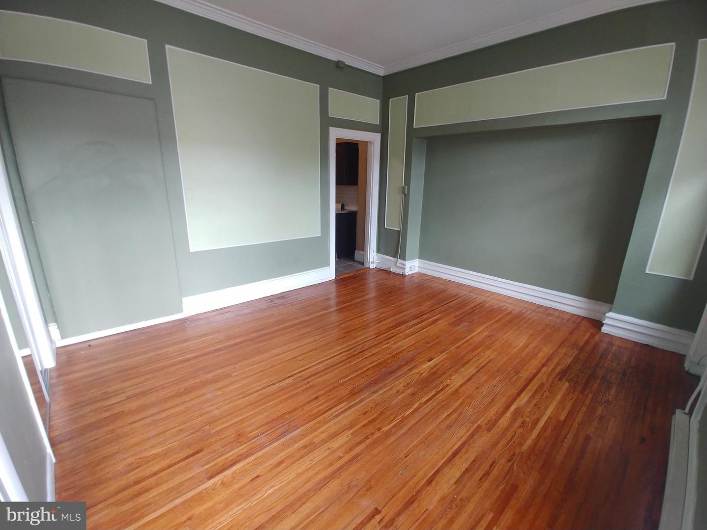 1508 S Broad Property Photo 3