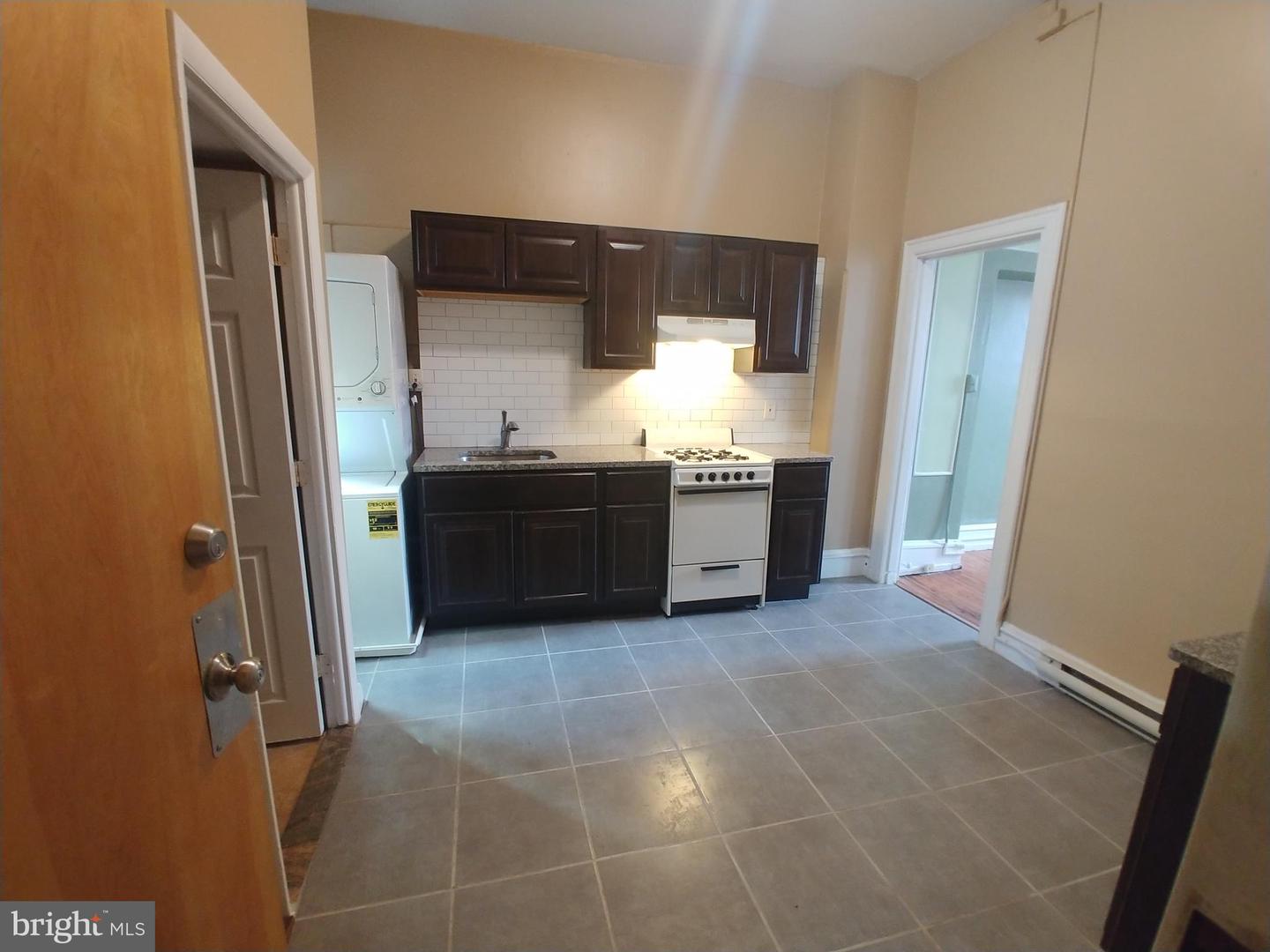 1508 S Broad Property Photo 8