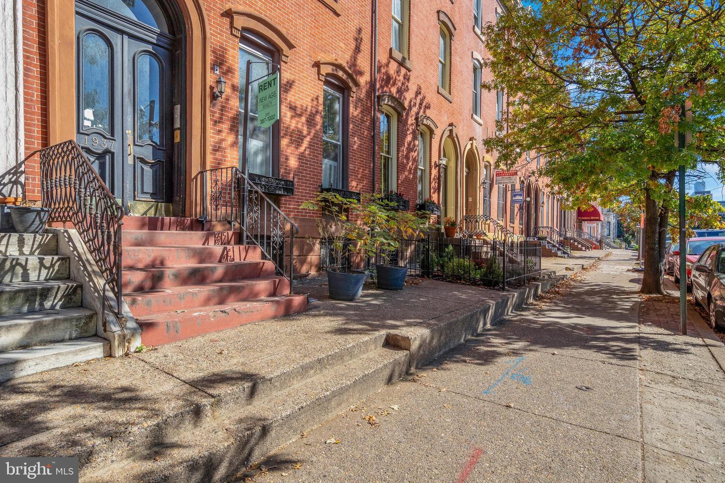 1937 Spring Garden St Property Photo 3
